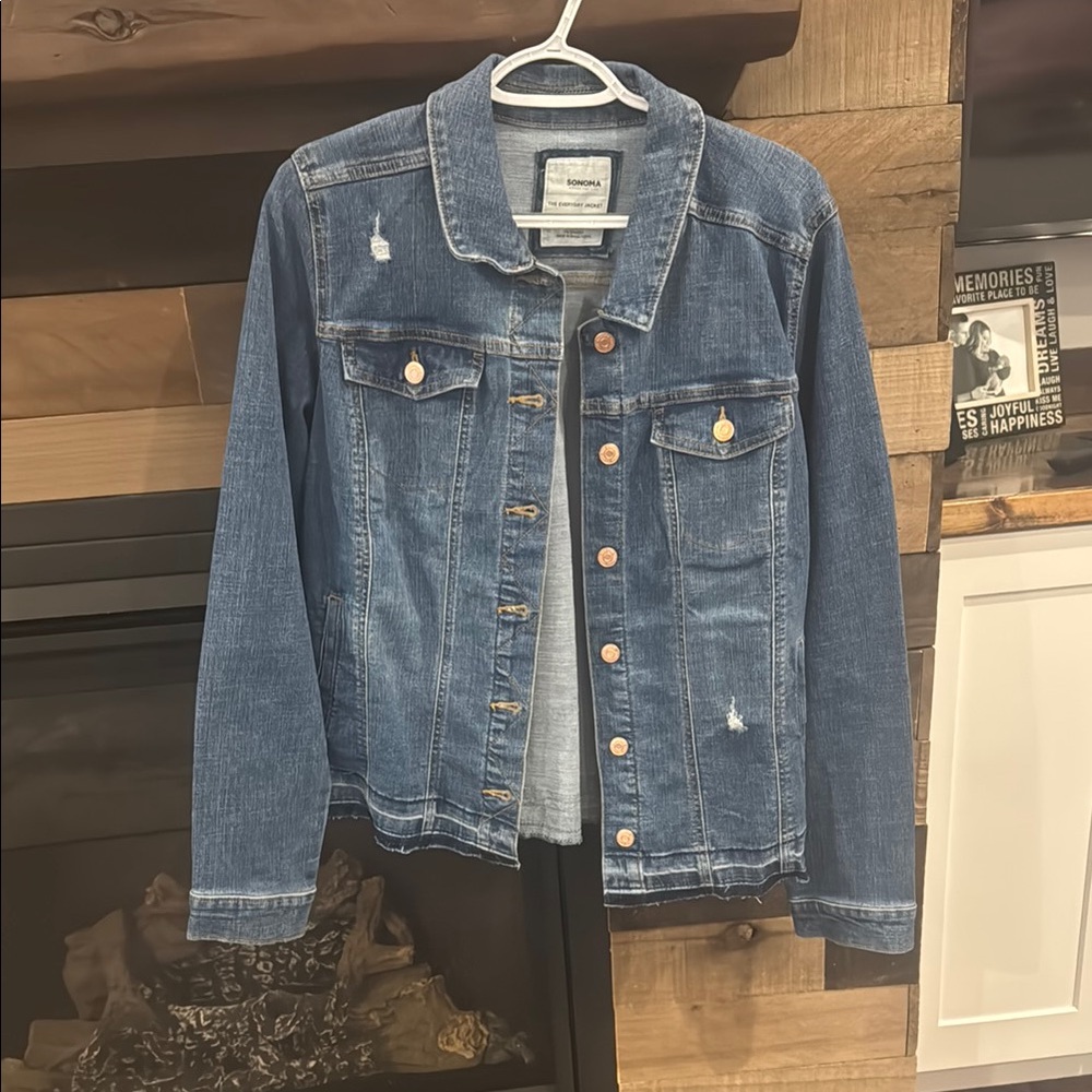 Universal Thread Floral Embroidered Denim Jacket